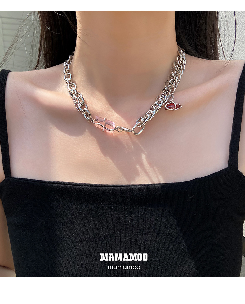 INS Cool Style Pink Crystal Clavicle Chain Women's Summer Niche High-Grade Design Necklace Internet Celebrity Temperament Necklace INS Cool Style Pink Crystal Clavicle Chain Women's Summer Niche High-Grade Design Necklace Internet Celebrity Temperament Necklace