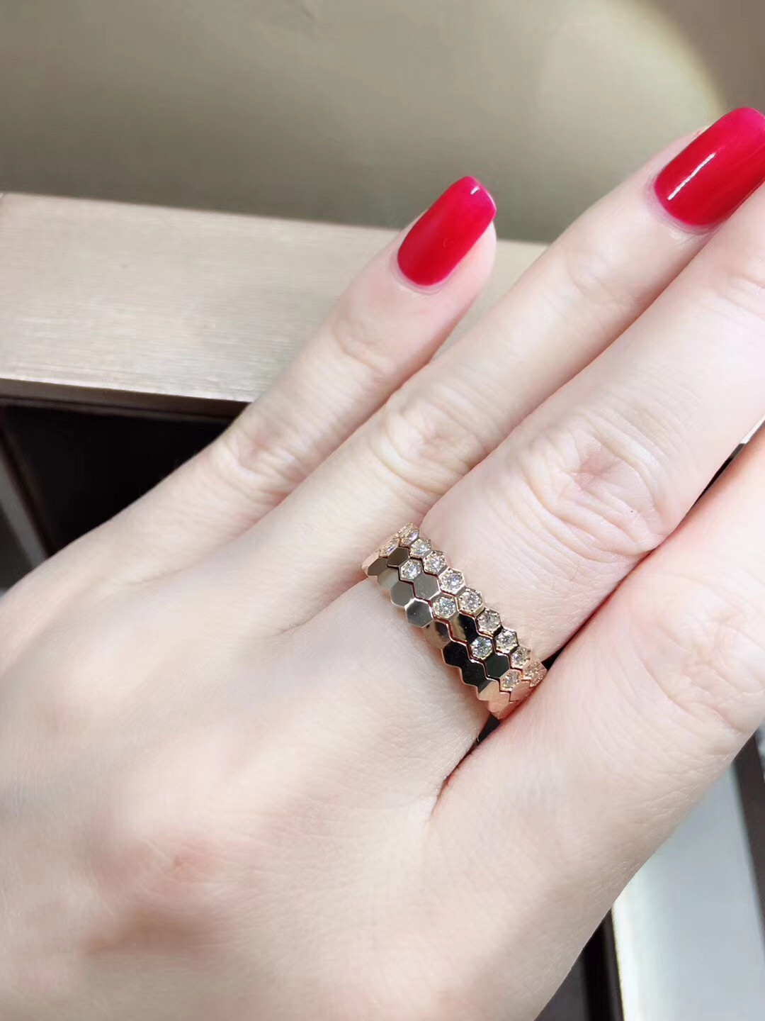 Song hye-kyo with the same wedding ring 925 sterling silver plated rose gold ring ring ring row diamond honeycomb female gift to his girlfriend