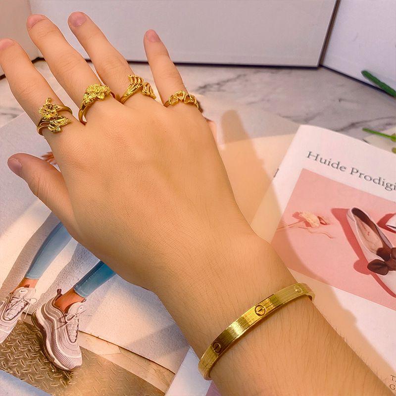 Cross-Border Hot Vietnam Placer Gold Ring Copper Vacuum Electroplating Women's Imitation Gold Open Ring Non-Fading Small Gift Wholesale