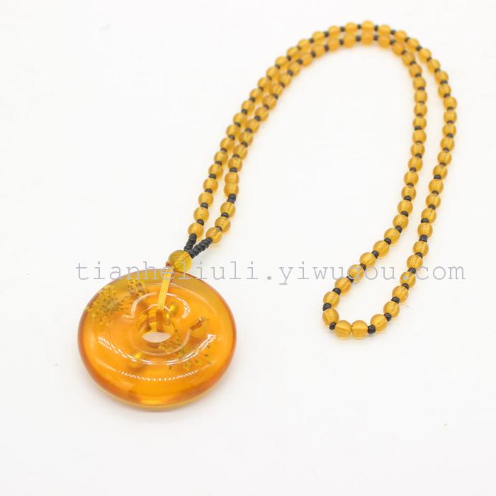 Personalized women's accessories Pendant is the Retro Beeswax folk art style long Necklace, female versatile Spring and summer sweater chain