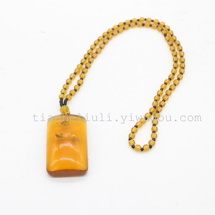 Personalized women's accessories Pendant is the Retro Beeswax folk art style long Necklace, female versatile Spring and summer sweater chain