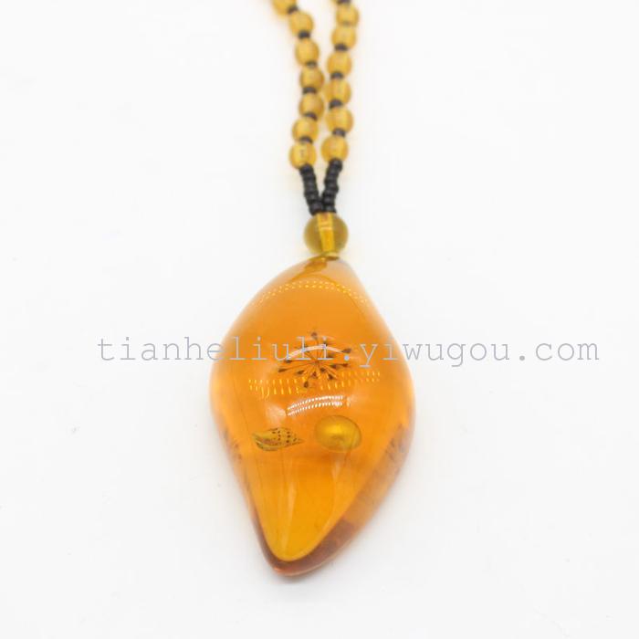 Personalized women's accessories Pendant is the Retro Beeswax folk art style long Necklace, female versatile Spring and summer sweater chain