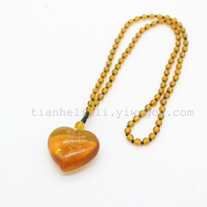 Personalized women's accessories Pendant is the Retro Beeswax folk art style long Necklace, female versatile Spring and summer sweater chain
