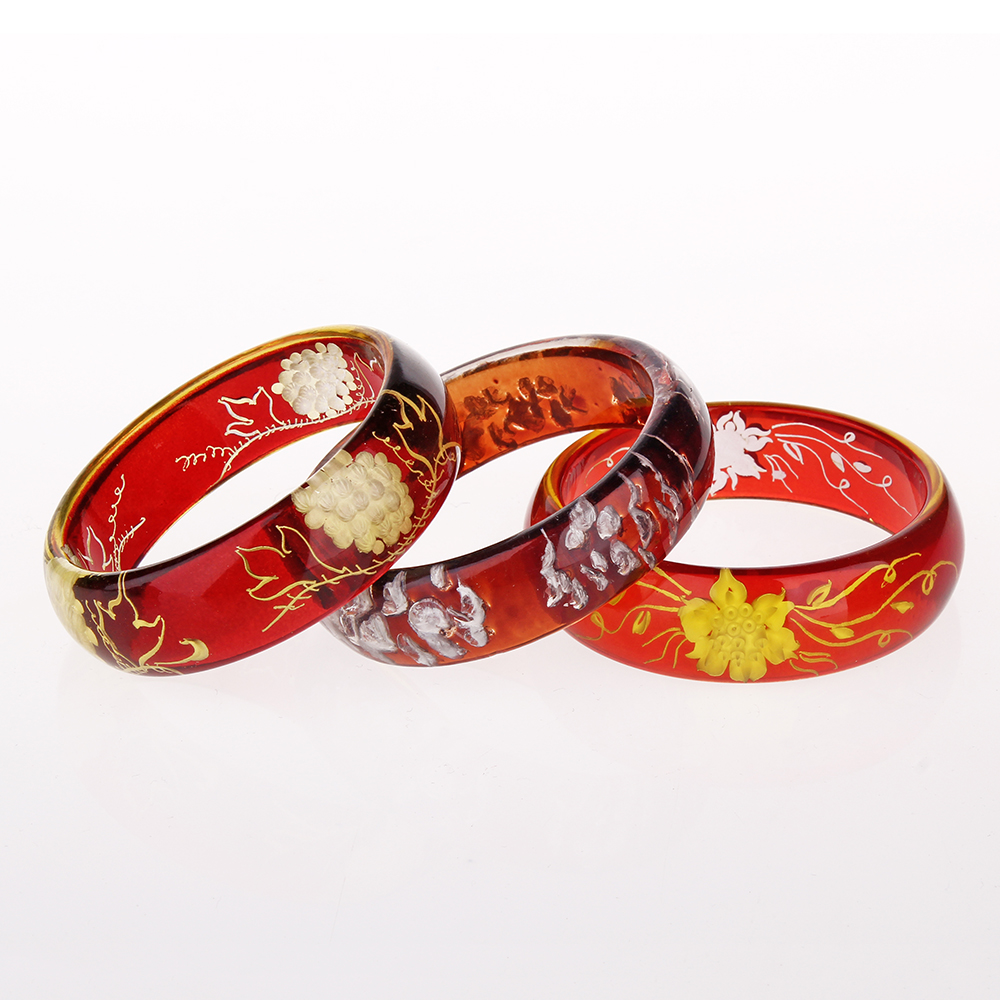 Factory direct foreign trade China wind high imitation handmade carving flower beeswax Bracelet