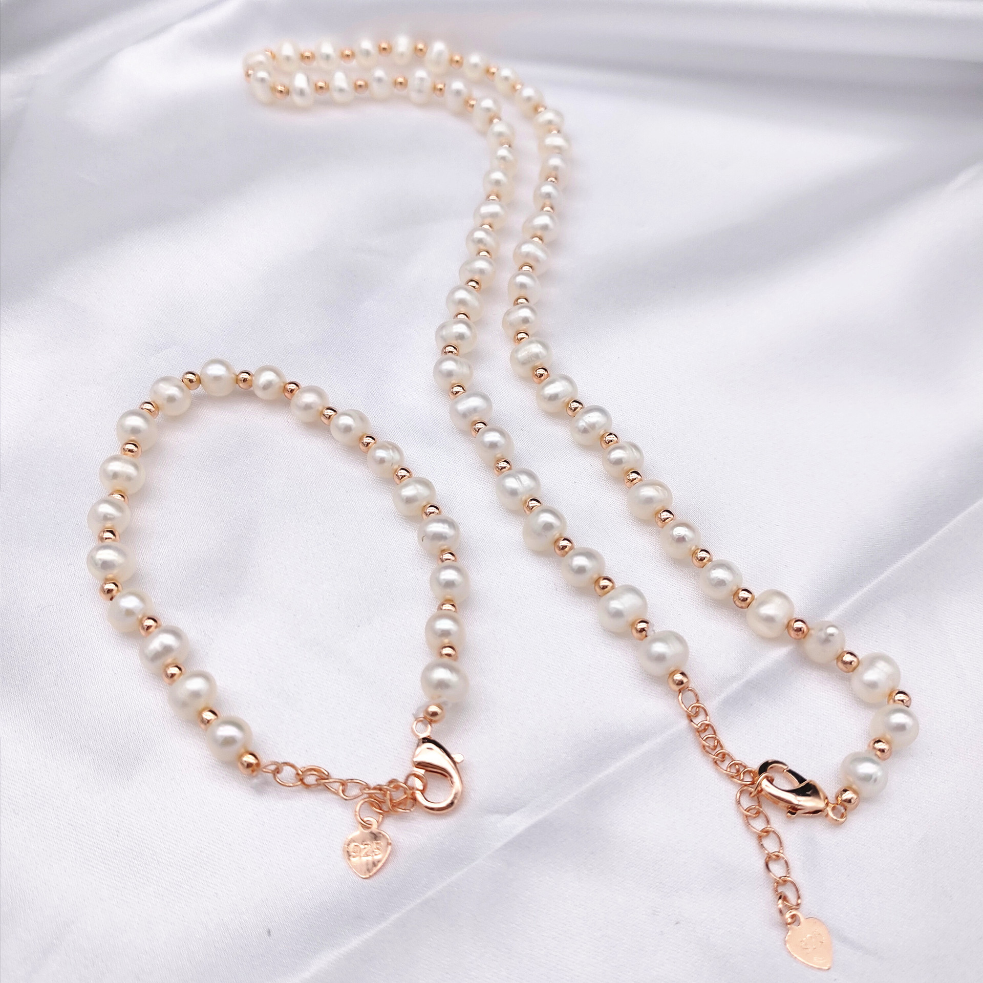 New Pearl Necklace Gift Wholesale Jewelry Gifts Natural Freshwater Pearl Necklace Bracelet Nearly round Beads