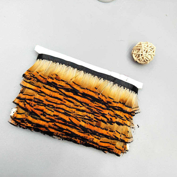 Factory High Quality Supply Natural Color Pearl Chicken Feather Cloth Edge Clothing Accessories Jewelry Decoration Feather Handicraft