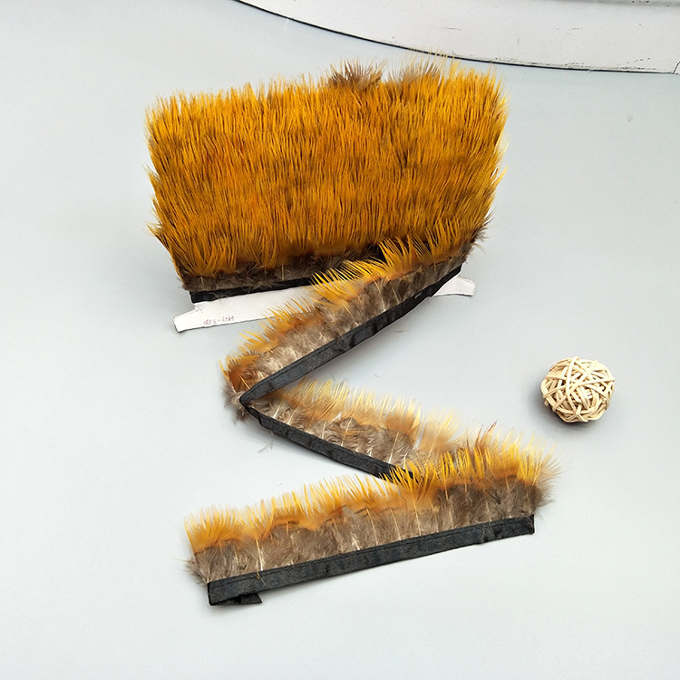 Factory High Quality Supply Natural Color Pearl Chicken Feather Cloth Edge Clothing Accessories Jewelry Decoration Feather Handicraft