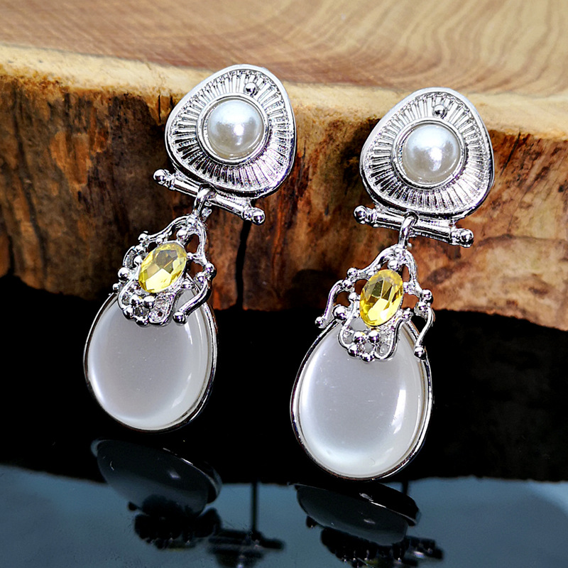 Rongyu wish European and American fashion exaggerated moonlight stone pearl earrings ebay cross - border new jewelry manufacturers direct sales