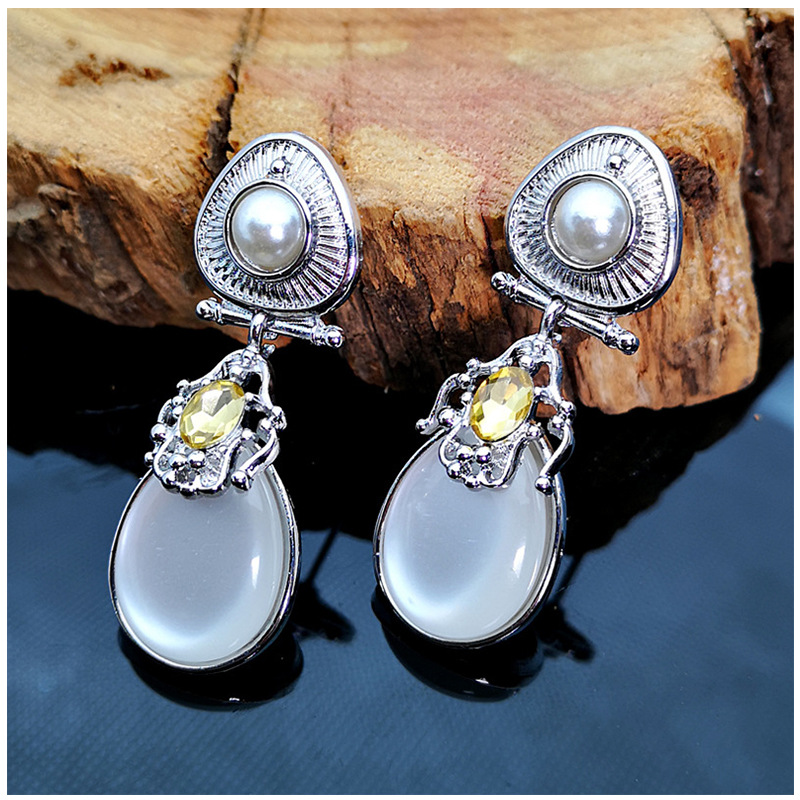 Rongyu wish European and American fashion exaggerated moonlight stone pearl earrings ebay cross - border new jewelry manufacturers direct sales