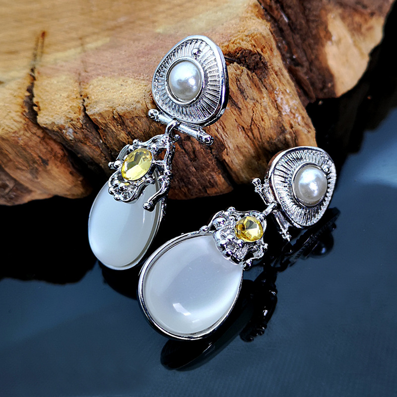 Rongyu wish European and American fashion exaggerated moonlight stone pearl earrings ebay cross - border new jewelry manufacturers direct sales