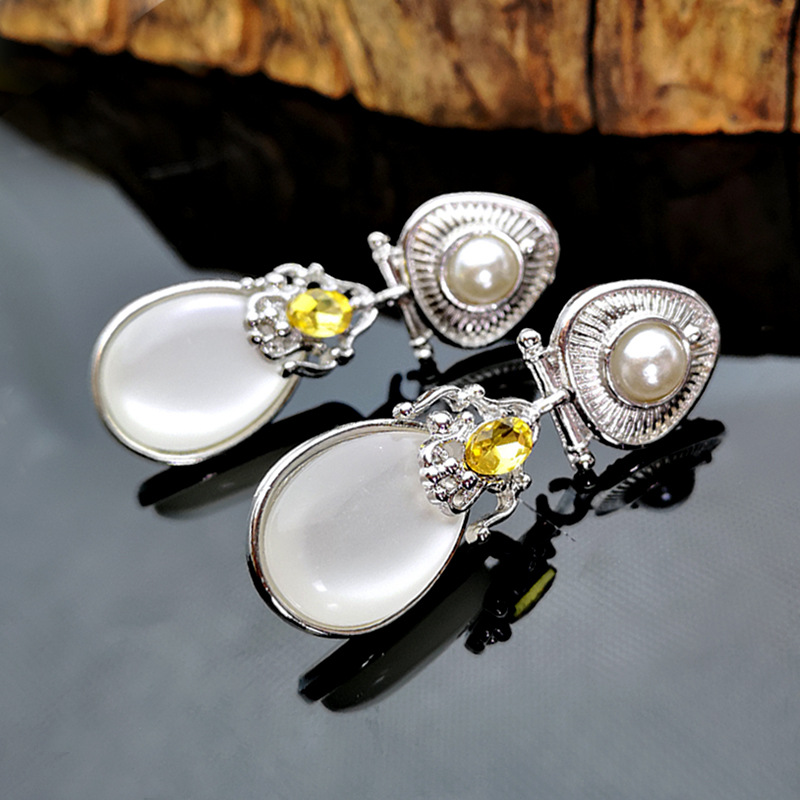 Rongyu wish European and American fashion exaggerated moonlight stone pearl earrings ebay cross - border new jewelry manufacturers direct sales