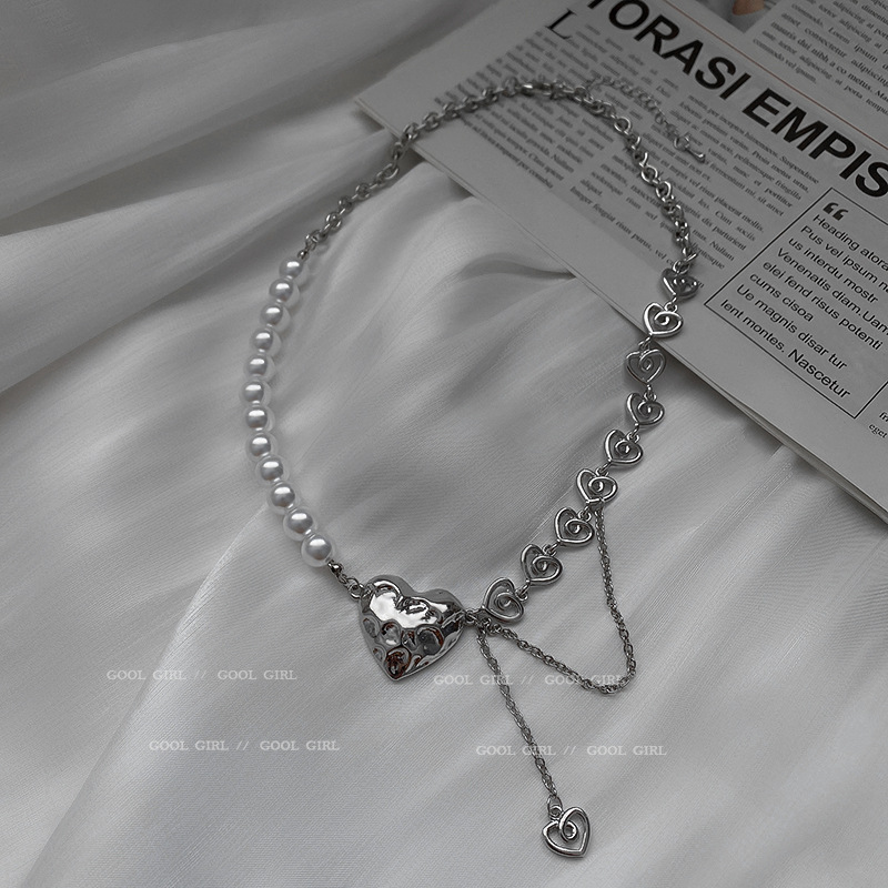 Pearl Heart Hollow Chain Necklace French Style Temperament Baroque Clavicle Chain Design Sense Fashion Necklace Neck Jewelry