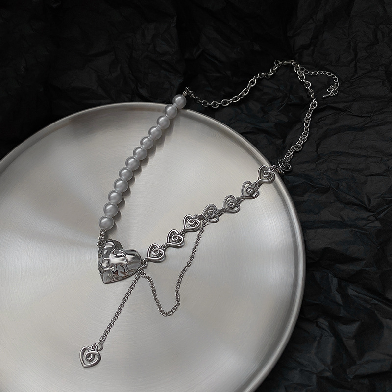 Pearl Heart Hollow Chain Necklace French Style Temperament Baroque Clavicle Chain Design Sense Fashion Necklace Neck Jewelry
