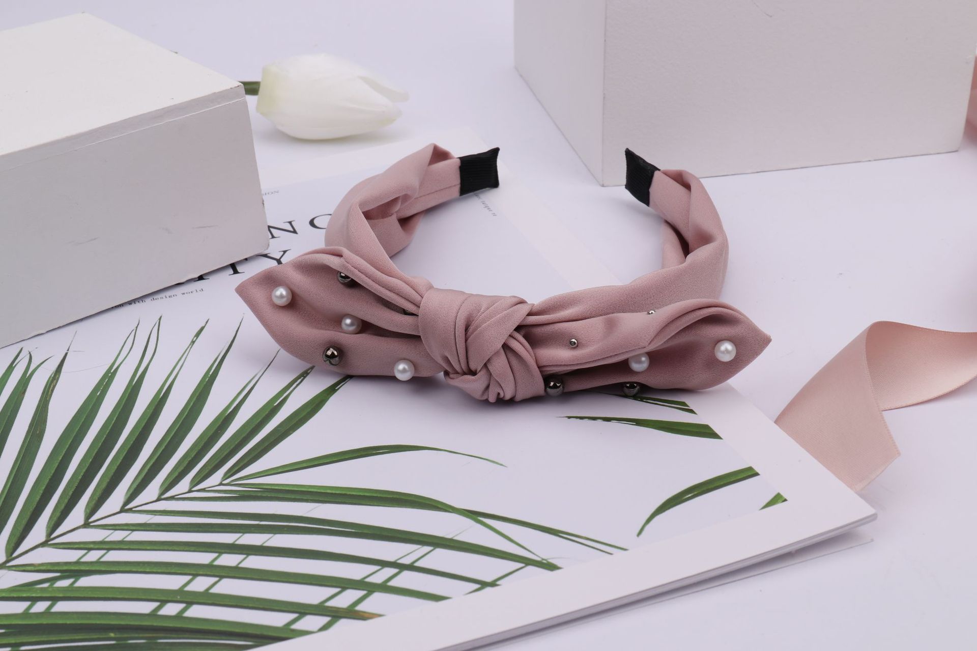 New Fabric Craft Broadside Knotted Hair Hoop Rabbit Ear Bow Hair Accessories Elegant Internet Influencer Pearl Hair Band Headband