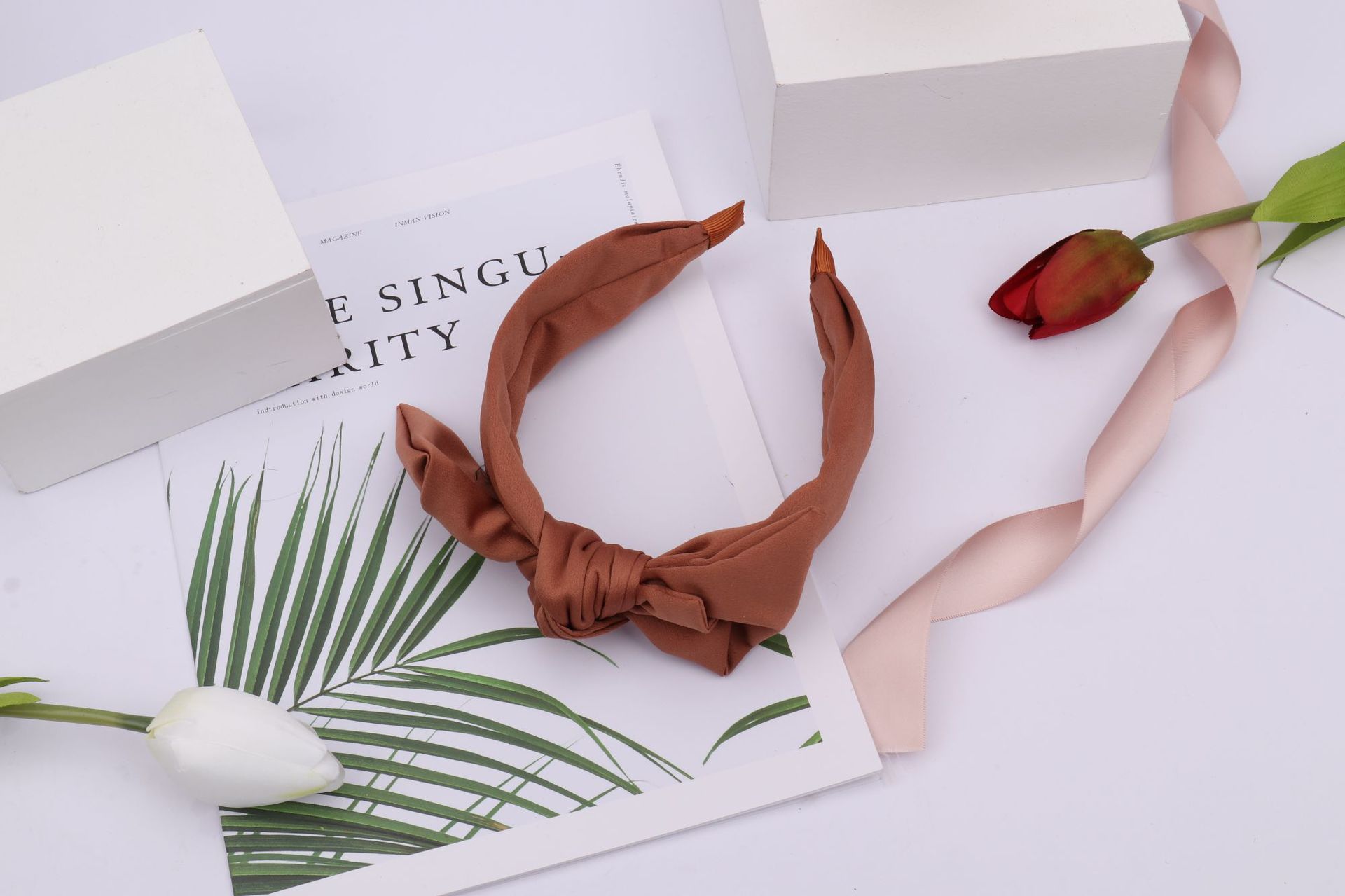 New Fabric Craft Broadside Knotted Hair Hoop Rabbit Ear Bow Hair Accessories Elegant Internet Influencer Pearl Hair Band Headband