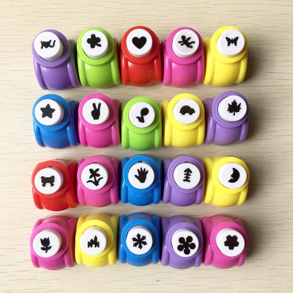 New Exotic Small Craft Punch Wholesale DIY Creative Album Handmade Accessories Embossing Device Wholesale