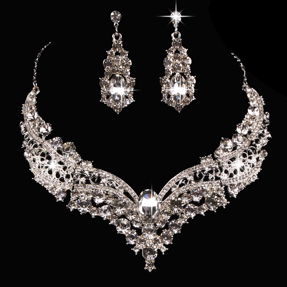European and American Bride Necklace Alloy Diamond-Embedded Large Crystal Necklace Earrings Jewelry Set Decorations Wedding Dress Accessory/Jewelry European and American Bride Necklace Alloy Diamond-Embedded Large Crystal Necklace Earrings Jewelry Set Decorations Wedding Dress Accessory/Jewelry