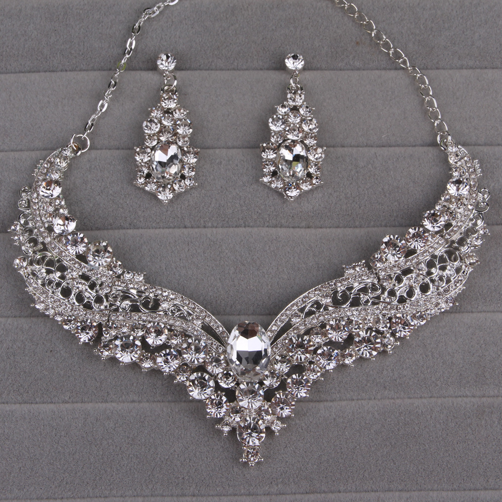 European and American Bride Necklace Alloy Diamond-Embedded Large Crystal Necklace Earrings Jewelry Set Decorations Wedding Dress Accessory/Jewelry European and American Bride Necklace Alloy Diamond-Embedded Large Crystal Necklace Earrings Jewelry Set Decorations Wedding Dress Accessory/Jewelry