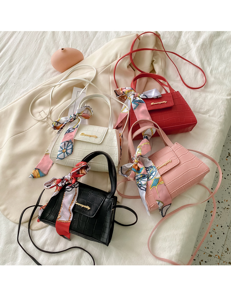 Silk Scarf Fashion Messenger Bag Lady Handbags Stone Pattern Portable Shoulder Bag Kelly Bag Cross-Border Wholesale Silk Scarf Fashion Messenger Bag Lady Handbags Stone Pattern Portable Shoulder Bag Kelly Bag Cross-Border Wholesale