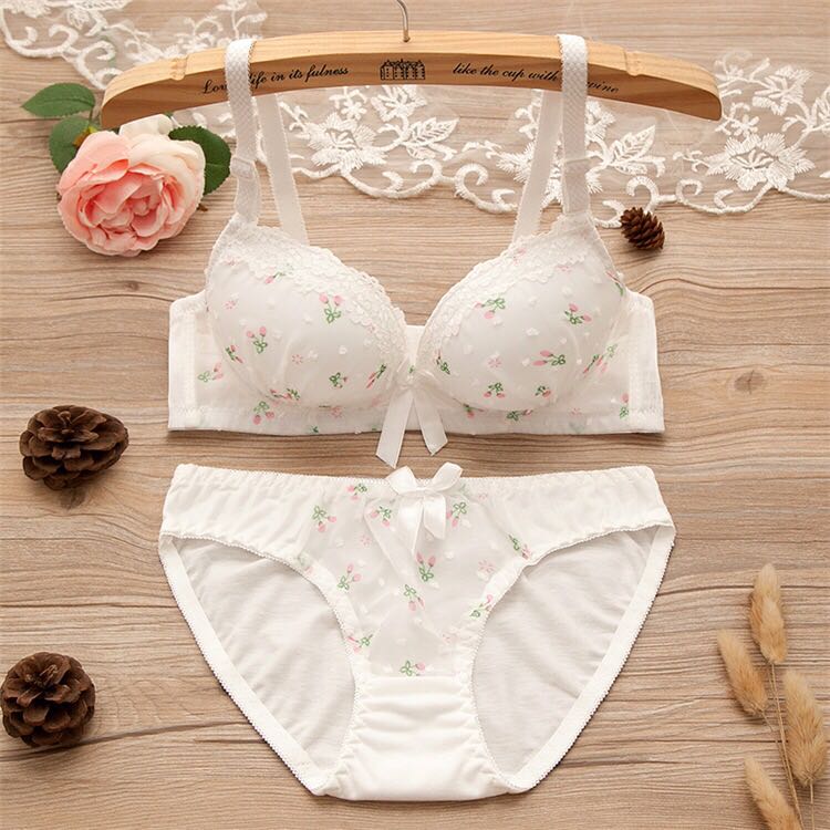 Lace girl bra set without underwire adjust gather sexy girl student underwear wholesale