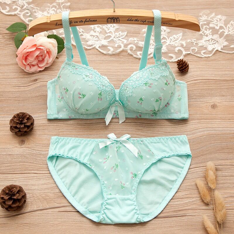 Lace girl bra set without underwire adjust gather sexy girl student underwear wholesale