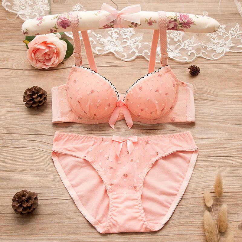 Floral Manufacturers direct dot floral girl bra set pure cotton lace student girl underwear a generation Floral Manufacturers direct dot floral girl bra set pure cotton lace student girl underwear a generation