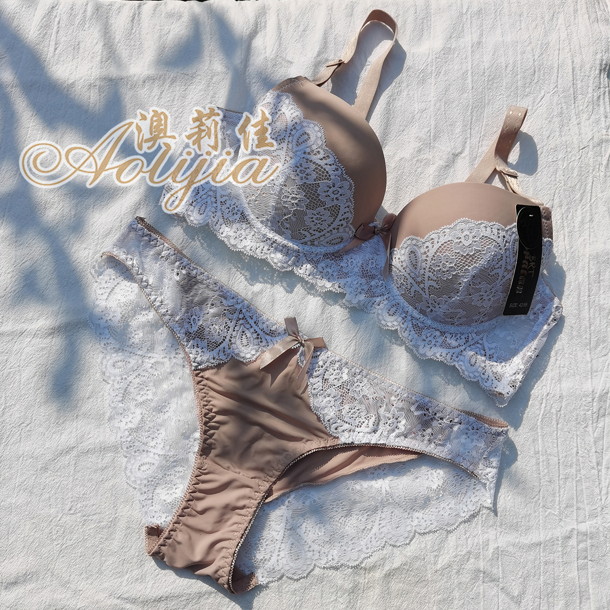Steel Ring Massage Cup Lace Bra Set Contrast Color Lace B Cup Bra Panties Set 6 Colors Steel Ring Massage Cup Lace Bra Set Contrast Color Lace B Cup Bra Panties Set 6 Colors