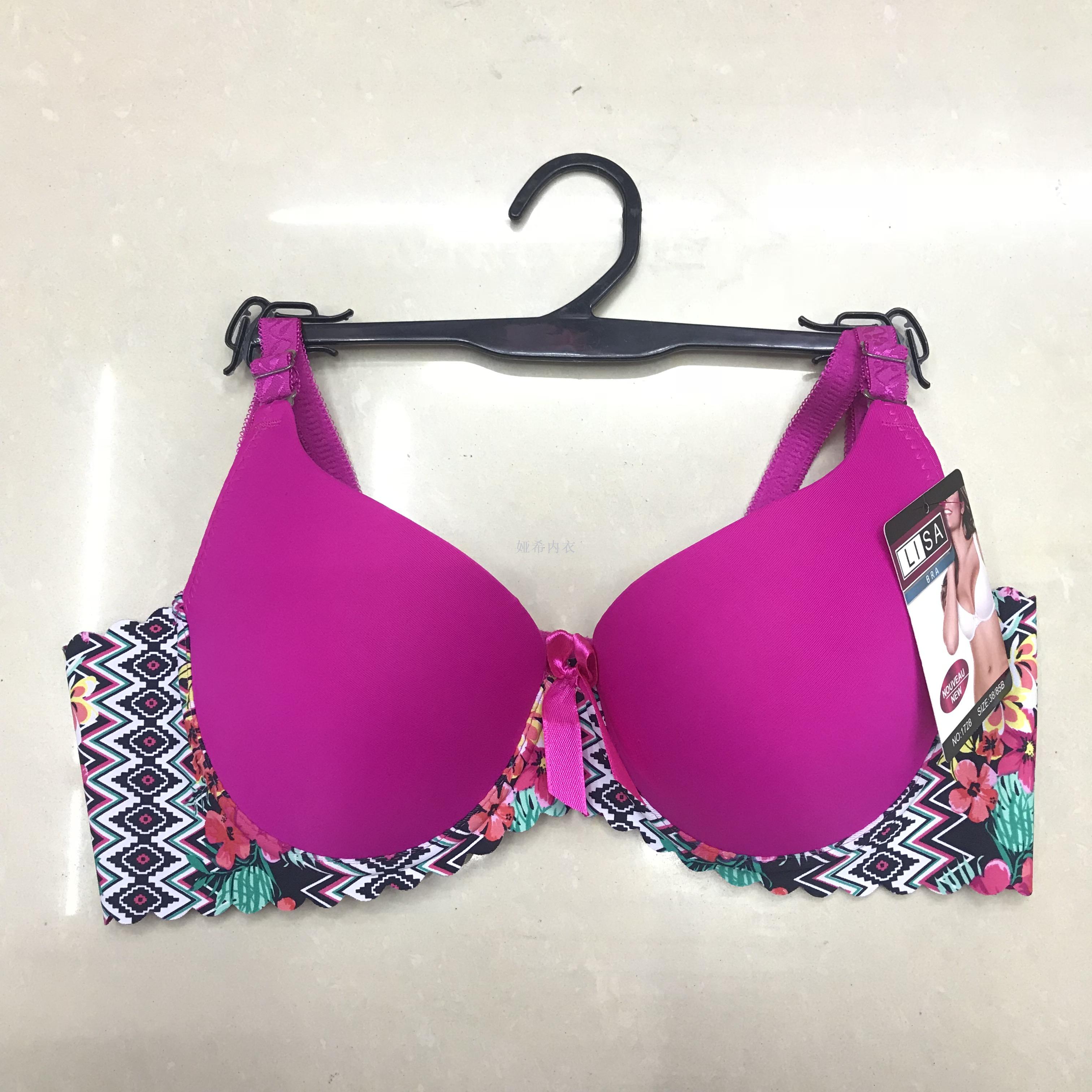 A piece of seamless bra foreign trade size women's underwear swimwear.