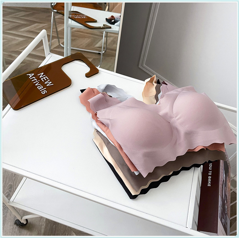 Ouyang Same Style Nana Lovey Oubras Underwear Women's Wireless Push up No Size Vest Seamless Bra Ouyang Same Style Nana Lovey Oubras Underwear Women's Wireless Push up No Size Vest Seamless Bra