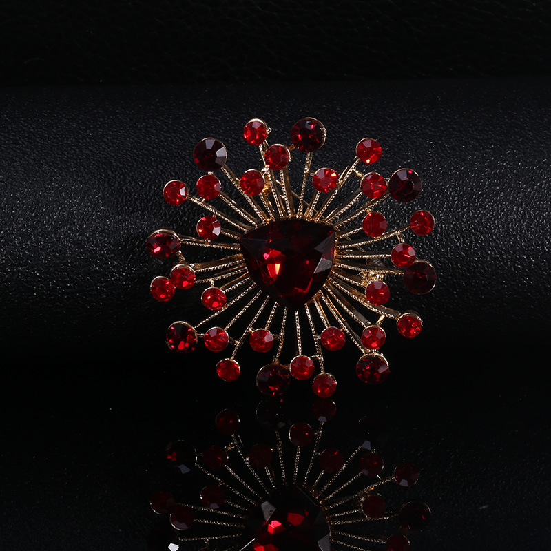 Hot-selling Korean version of the fashion temperament of water drilling corsage brooch joker flower collar pin pin lady brooch clothing accessories Hot-selling Korean version of the fashion temperament of water drilling corsage brooch joker flower collar pin pin lady brooch clothing accessories