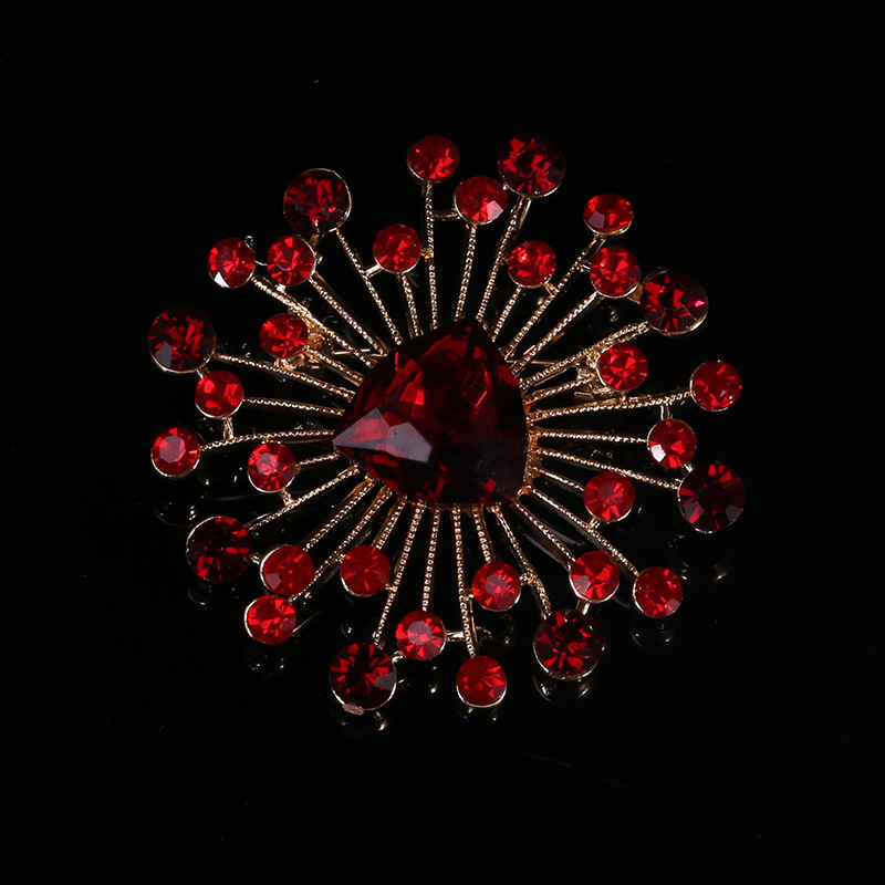 Hot-selling Korean version of the fashion temperament of water drilling corsage brooch joker flower collar pin pin lady brooch clothing accessories Hot-selling Korean version of the fashion temperament of water drilling corsage brooch joker flower collar pin pin lady brooch clothing accessories