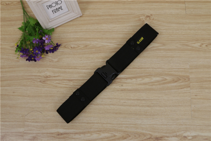 Men's monochrome fashion clothing ribbon leisure belt buckle design