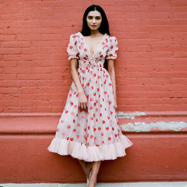 SM8265 cross-border hot style dress French strawberry two-color sequin dress Mesh lace RUFFled led dress Summer