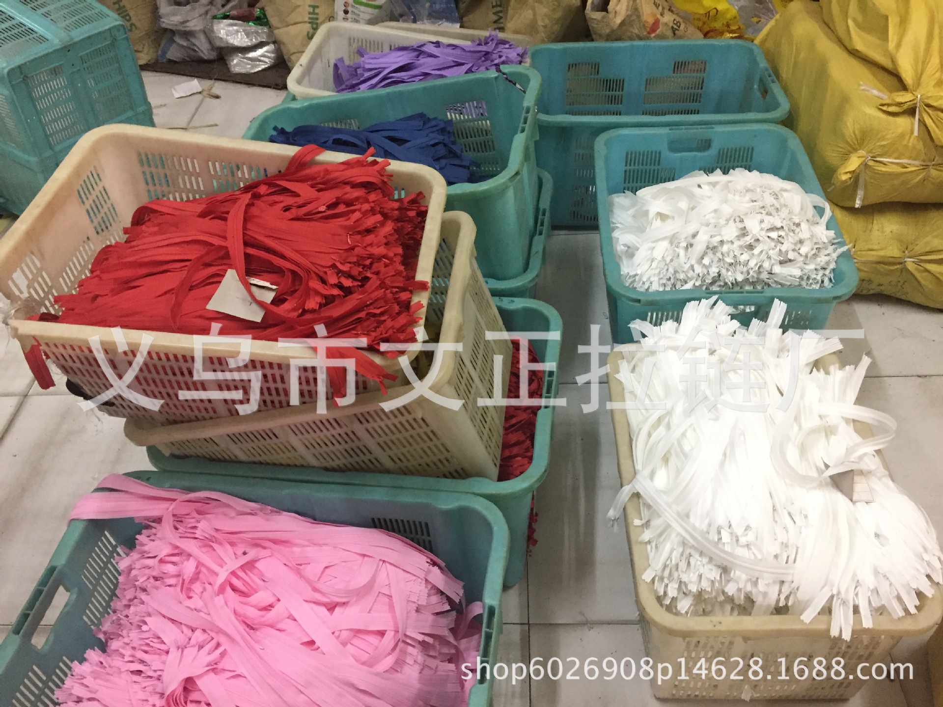 No. 3 Invisible Zipper Double Head 4 Head 6 Head Multi Head Nursing Wear Cloth Lace Edge Car Supplies Luggage Zipper No. 3 Invisible Zipper Double Head 4 Head 6 Head Multi Head Nursing Wear Cloth Lace Edge Car Supplies Luggage Zipper