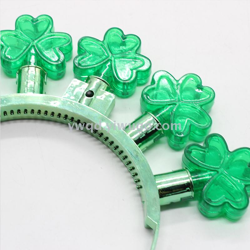 ZD Direct Sales Foreign Trade Popular Style Five Lights Luminous Clover Head Buckle Electroplating Luminous Head Buckle Christmas Halloween