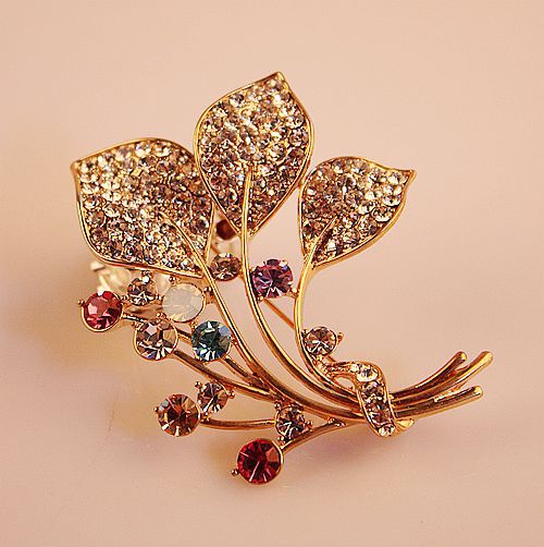 Boutique Luxury Color-Preserving Electroplating Ornament Silk Scarf Buckle Pin European and American Large Zircon Full Diamond Brooch Mixed Batch 10 Yuan Store Boutique Luxury Color-Preserving Electroplating Ornament Silk Scarf Buckle Pin European and American Large Zircon Full Diamond Brooch Mixed Batch 10 Yuan Store