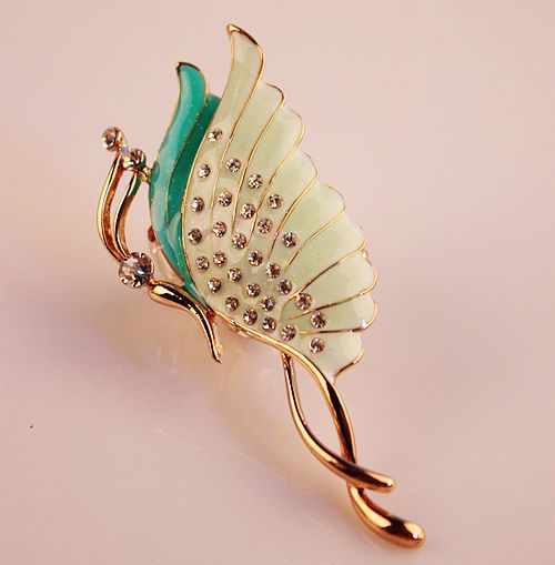 Boutique Luxury Color-Preserving Electroplating Ornament Silk Scarf Buckle Pin European and American Large Zircon Full Diamond Brooch Mixed Batch 10 Yuan Store Boutique Luxury Color-Preserving Electroplating Ornament Silk Scarf Buckle Pin European and American Large Zircon Full Diamond Brooch Mixed Batch 10 Yuan Store