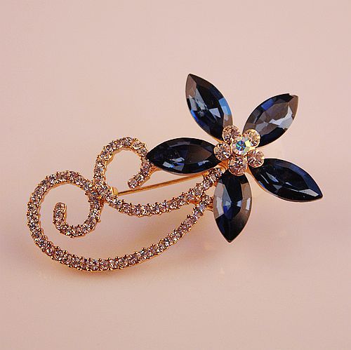 Boutique Luxury Color-Preserving Electroplating Ornament Silk Scarf Buckle Pin European and American Large Zircon Full Diamond Brooch Mixed Batch 10 Yuan Store Boutique Luxury Color-Preserving Electroplating Ornament Silk Scarf Buckle Pin European and American Large Zircon Full Diamond Brooch Mixed Batch 10 Yuan Store