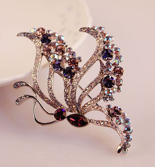 Boutique Luxury Color-Preserving Electroplating Ornament Silk Scarf Buckle Pin European and American Large Zircon Full Diamond Brooch Mixed Batch 10 Yuan Store Boutique Luxury Color-Preserving Electroplating Ornament Silk Scarf Buckle Pin European and American Large Zircon Full Diamond Brooch Mixed Batch 10 Yuan Store