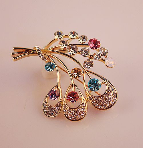 Boutique Luxury Color-Preserving Electroplating Ornament Silk Scarf Buckle Pin European and American Large Zircon Full Diamond Brooch Mixed Batch 10 Yuan Store Boutique Luxury Color-Preserving Electroplating Ornament Silk Scarf Buckle Pin European and American Large Zircon Full Diamond Brooch Mixed Batch 10 Yuan Store