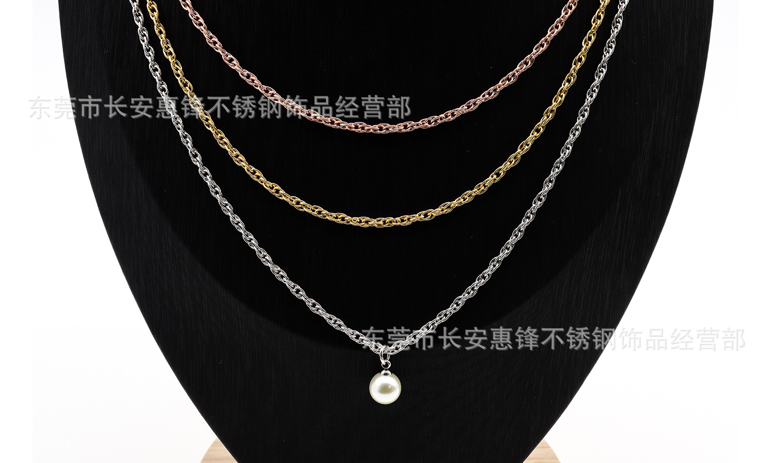 European and American Style Double Buckle Cross Necklace Titanium Steel Welding Port Double Cross Vacuum Electroplating Stainless Steel Clavicle Chain Sweater Chain European and American Style Double Buckle Cross Necklace Titanium Steel Welding Port Double Cross Vacuum Electroplating Stainless Steel Clavicle Chain Sweater Chain