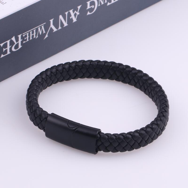 2019 European and American Popular Hot Selling Product Black Vintage Bracelet Bracelet Genuine Leather Men's Sand Surface Magnetic Buckle Bracelet