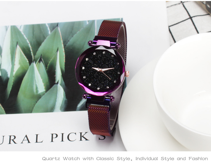 Factory Direct Sales One Piece Dropshipping Cross-Border Hot Internet Celebrity Hot Selling Same Starry Sky Diamond-Embedded Lazy Magnetic Buckle Women's Watch