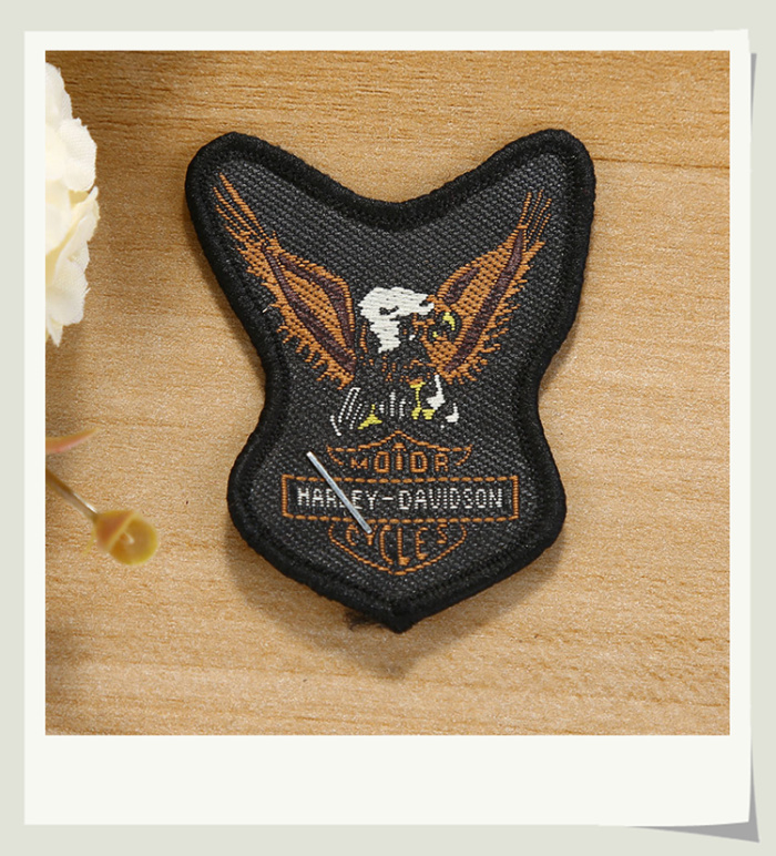 To make a custom small and medium school kindergarten garden school uniform cloth paste round badge badge To make a custom small and medium school kindergarten garden school uniform cloth paste round badge badge