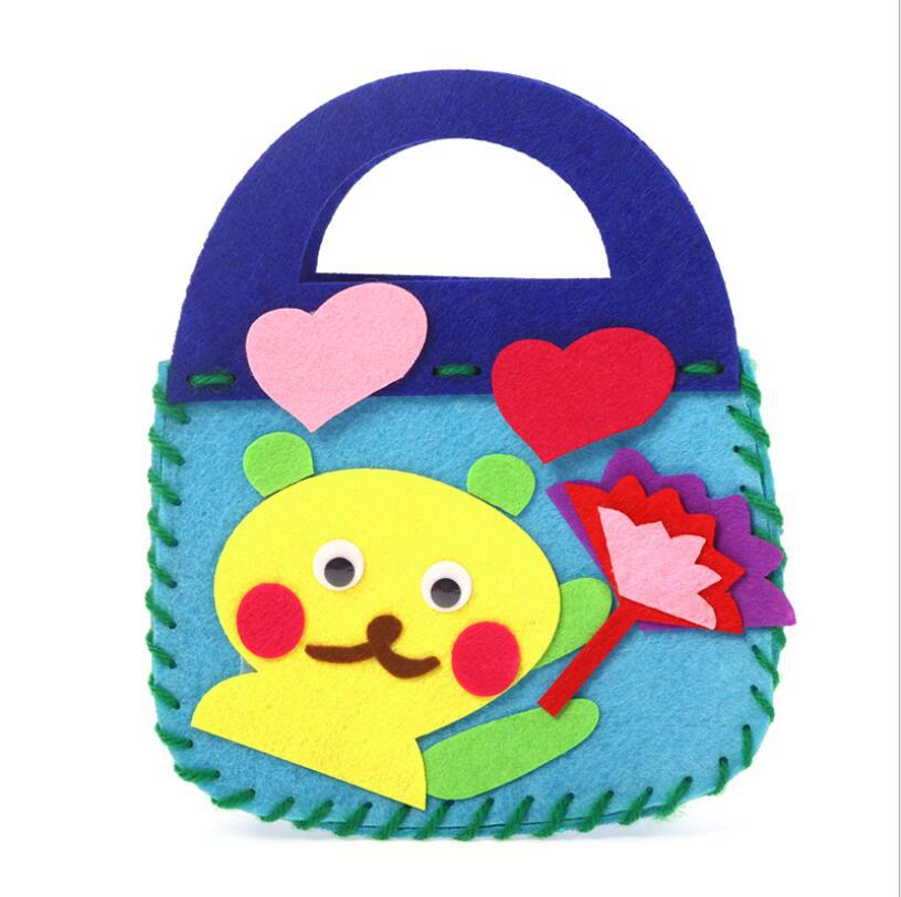 Non - woven cloth bag art DIY DIY manual bag cartoon three - dimensional paste production children hand sewn bags Non - woven cloth bag art DIY DIY manual bag cartoon three - dimensional paste production children hand sewn bags