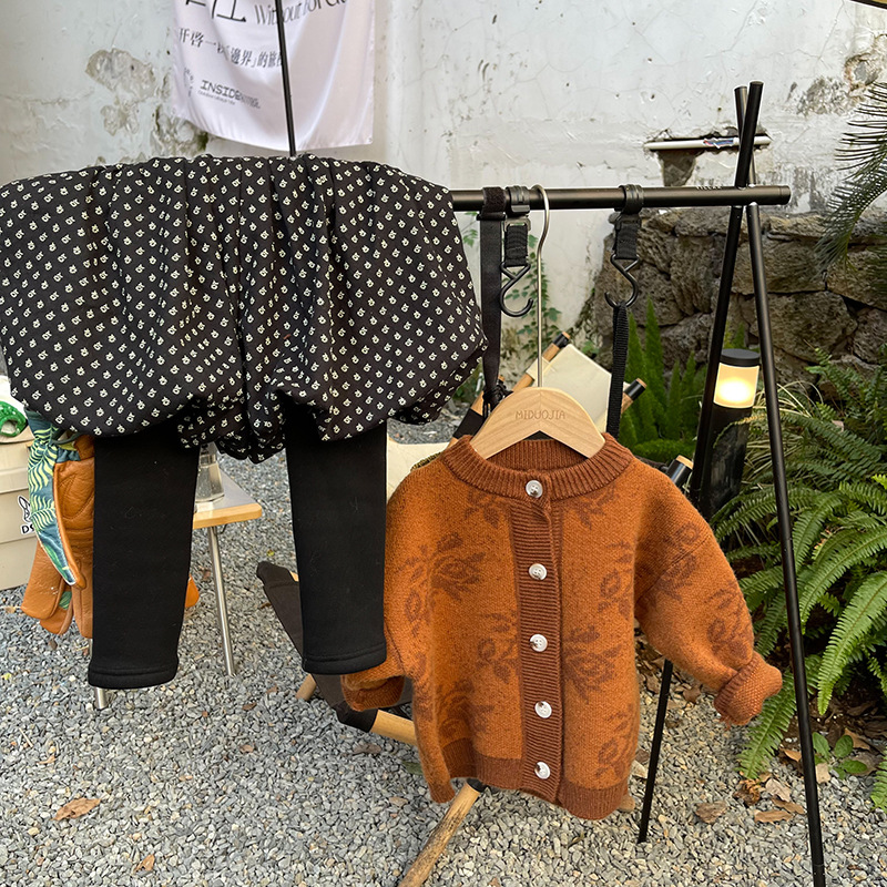 Girls' False-Two-Piece Skirted Leggings Fleece-Lined Thickened Children's Clothing Winter New Korean Style Children's Floral Bud Skirt Pants Base Girls' False-Two-Piece Skirted Leggings Fleece-Lined Thickened Children's Clothing Winter New Korean Style Children's Floral Bud Skirt Pants Base