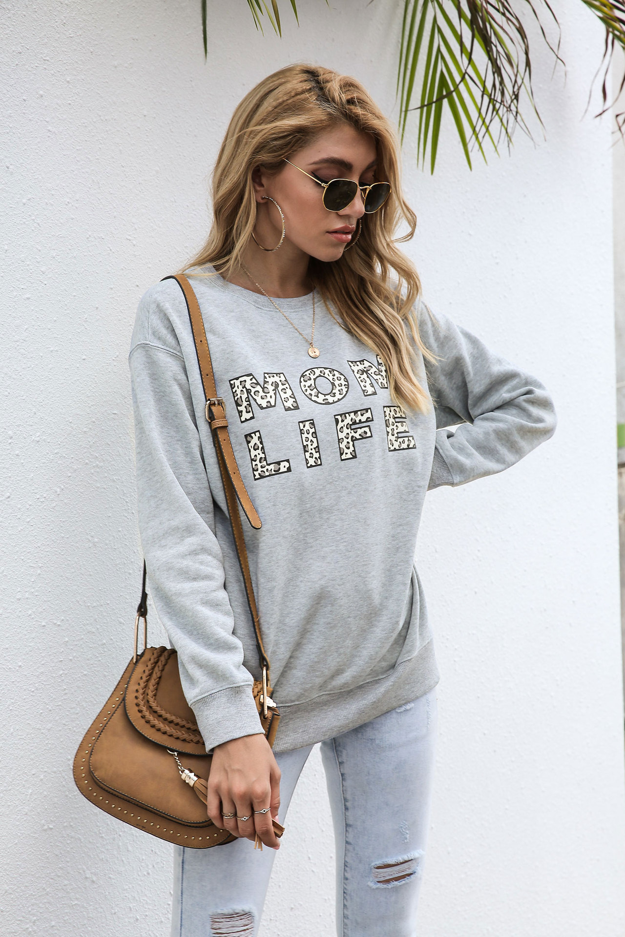 hot style new autumnwinter 2020 offset alphabet pattern long sleeve collar autumnwinter hoody and American women's wear hot style new autumnwinter 2020 offset alphabet pattern long sleeve collar autumnwinter hoody and American women's wear