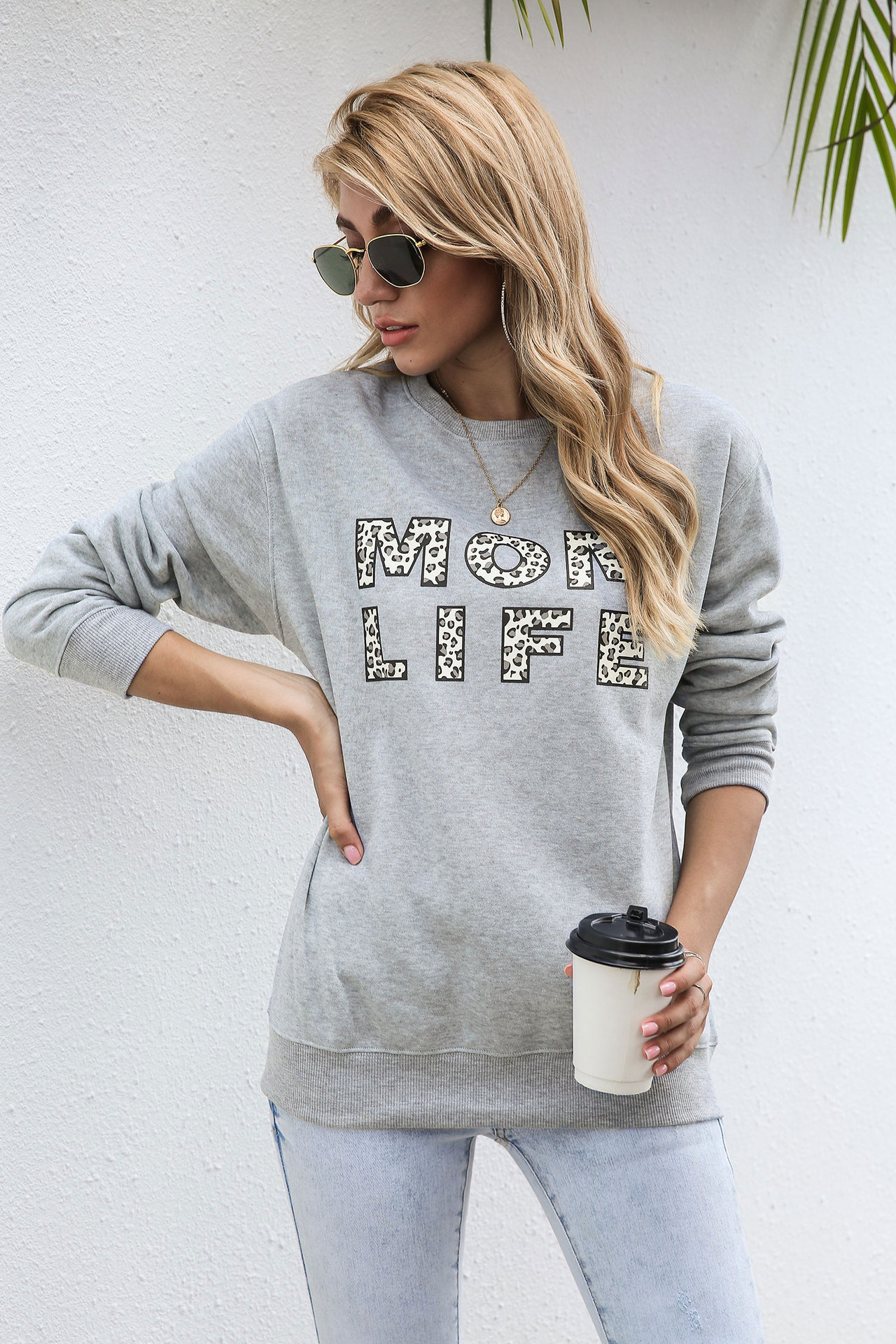 hot style new autumnwinter 2020 offset alphabet pattern long sleeve collar autumnwinter hoody and American women's wear hot style new autumnwinter 2020 offset alphabet pattern long sleeve collar autumnwinter hoody and American women's wear