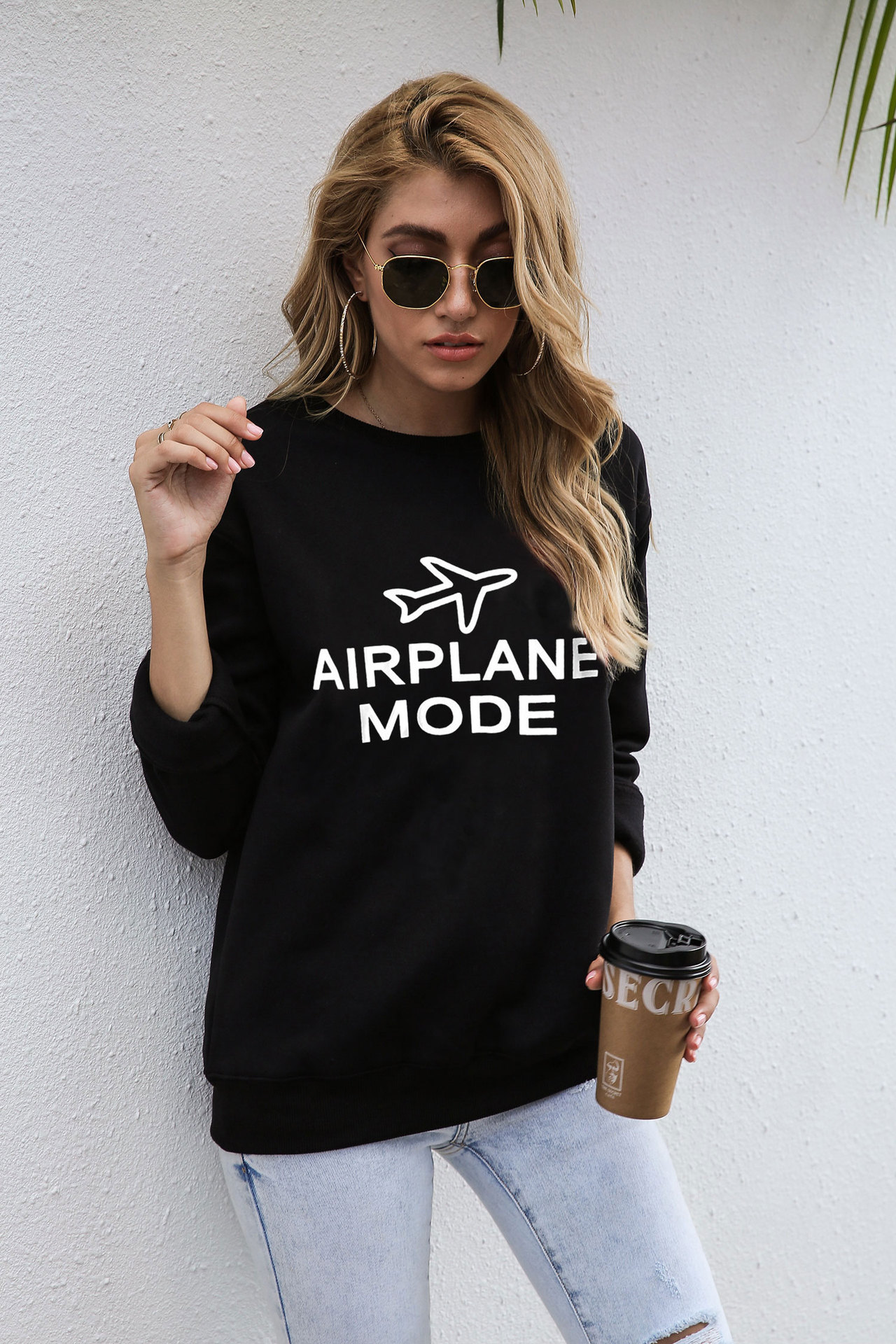 hot style new autumnwinter 2020 offset alphabet pattern long sleeve collar autumnwinter hoody and American women's wear hot style new autumnwinter 2020 offset alphabet pattern long sleeve collar autumnwinter hoody and American women's wear