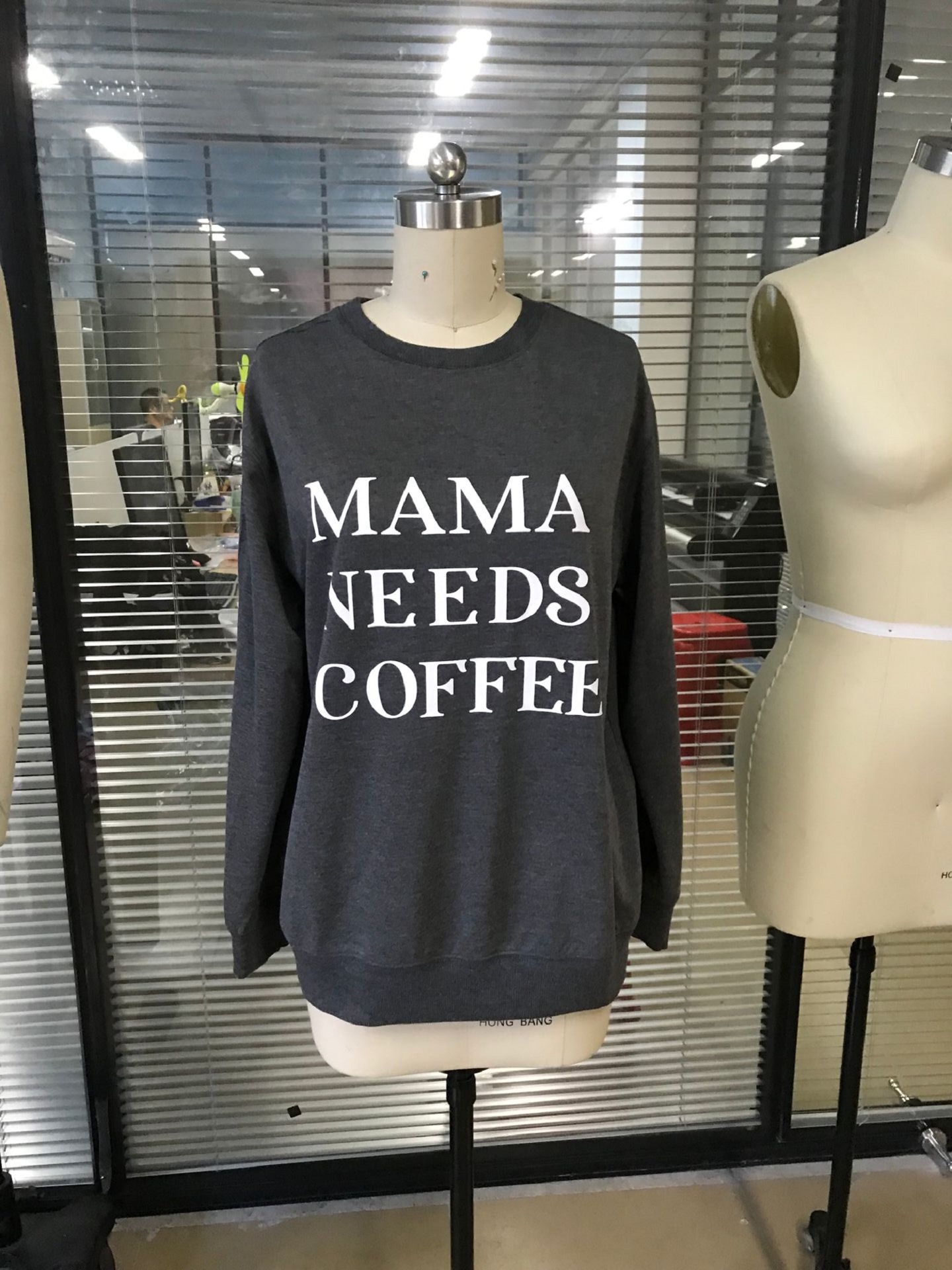hot style new autumnwinter 2020 offset alphabet pattern long sleeve collar autumnwinter hoody and American women's wear hot style new autumnwinter 2020 offset alphabet pattern long sleeve collar autumnwinter hoody and American women's wear
